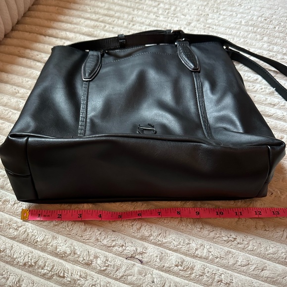 Simply Vera black bag-perfect condition! - Picture 9 of 11